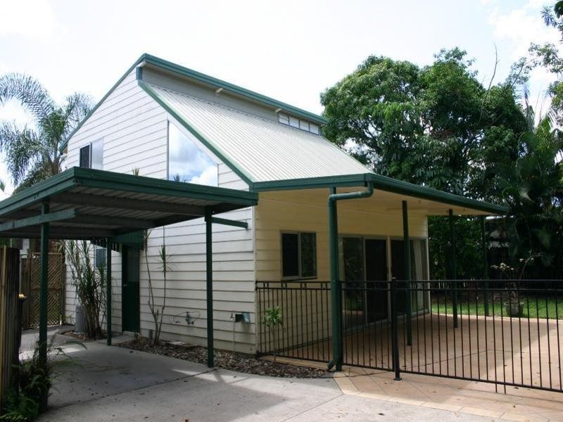 18 Barrett Street, Bungalow QLD 4870