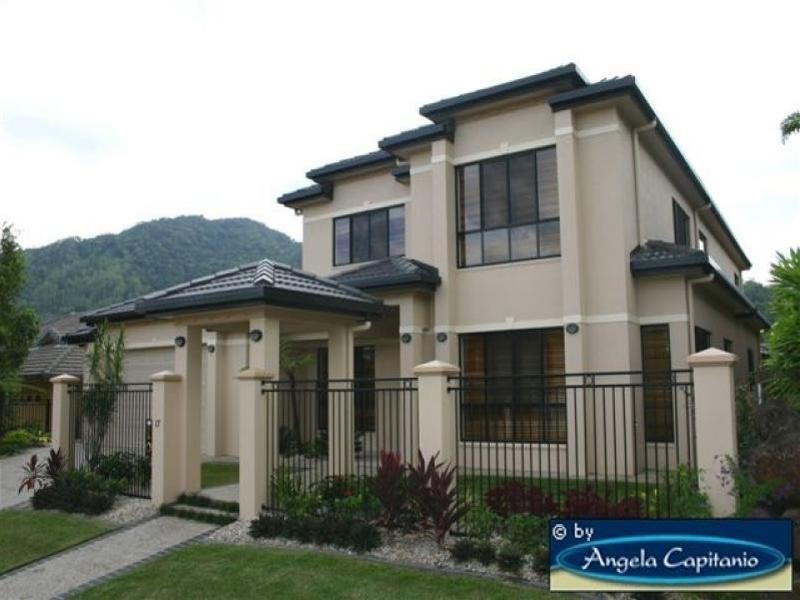 17 East Parkridge Drive, Whitfield QLD 4870
