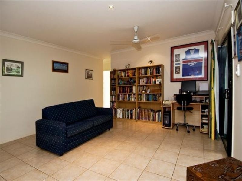 7 Barcoo Close, Bentley Park QLD 4869