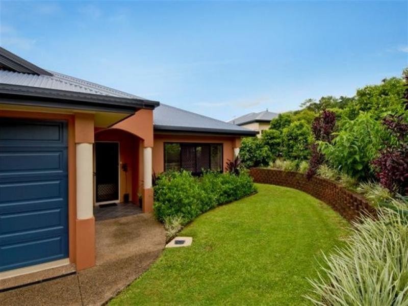 7 Barcoo Close, Bentley Park QLD 4869