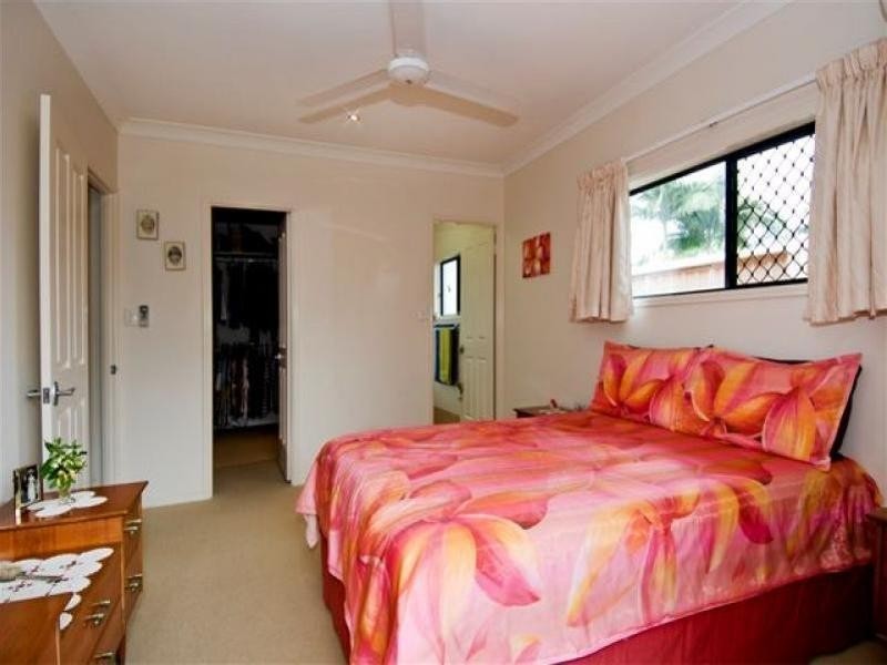 7 Barcoo Close, Bentley Park QLD 4869