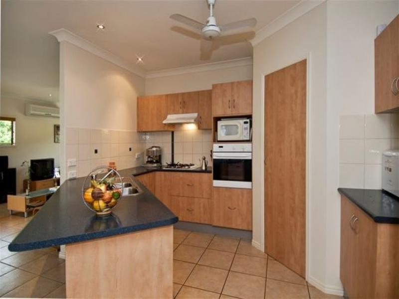 7 Barcoo Close, Bentley Park QLD 4869