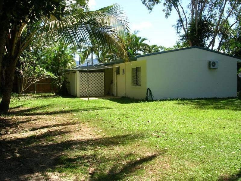 26 Oleander Street, Holloways Beach QLD 4878