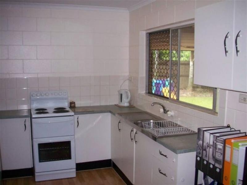 7 Mulligan Street, Manoora QLD 4870