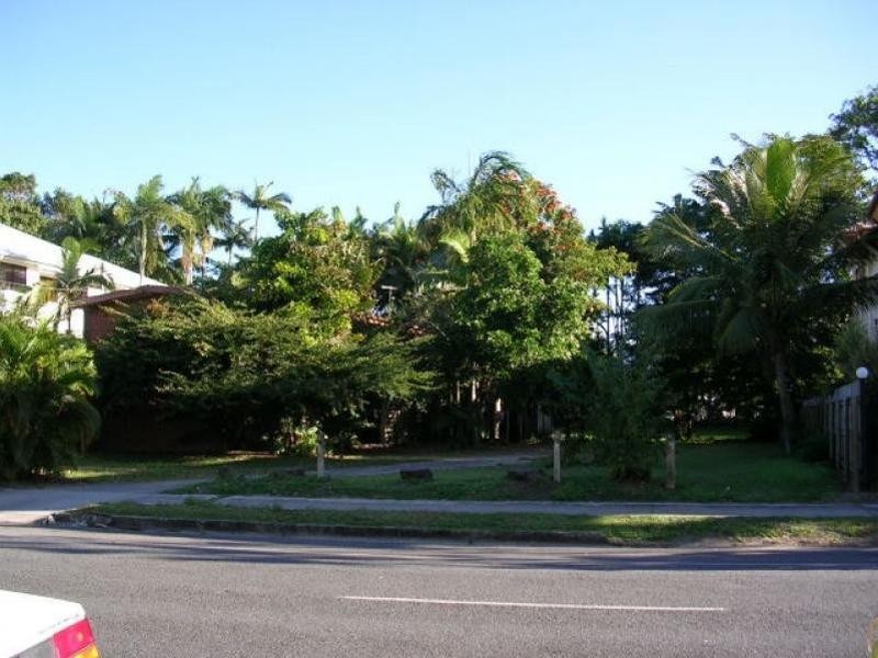 35 Digger Street, Cairns North QLD 4870