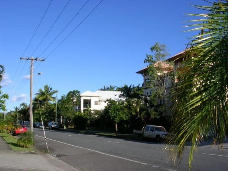 35 Digger Street, Cairns North QLD 4870