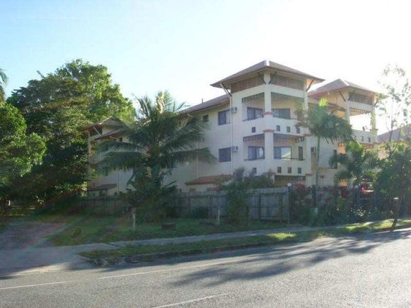 35 Digger Street, Cairns North QLD 4870