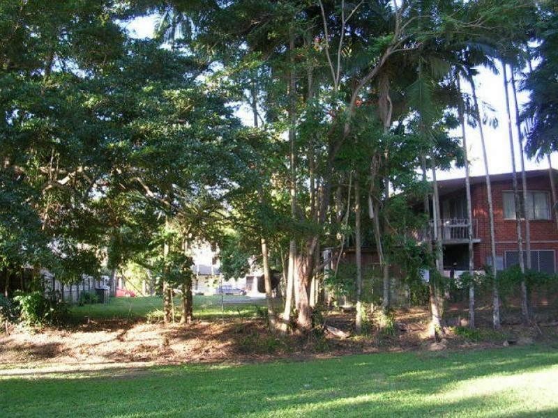 35 Digger Street, Cairns North QLD 4870