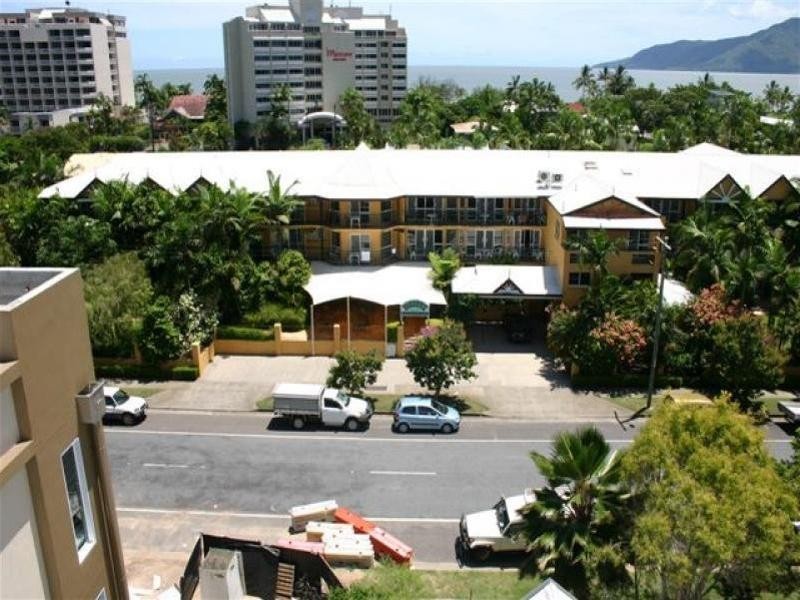 21 Digger Street, Cairns North QLD 4870