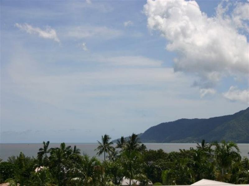 21 Digger Street, Cairns North QLD 4870