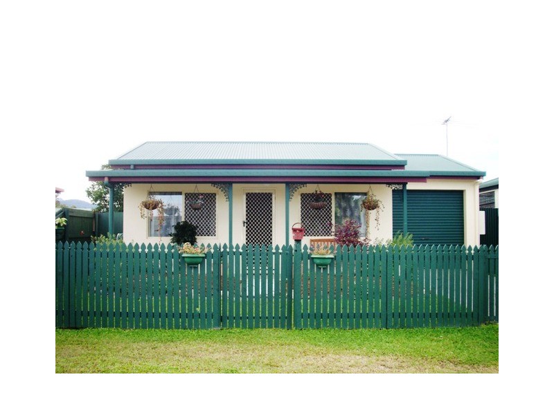 14 Ferngully Street, White Rock QLD 4868