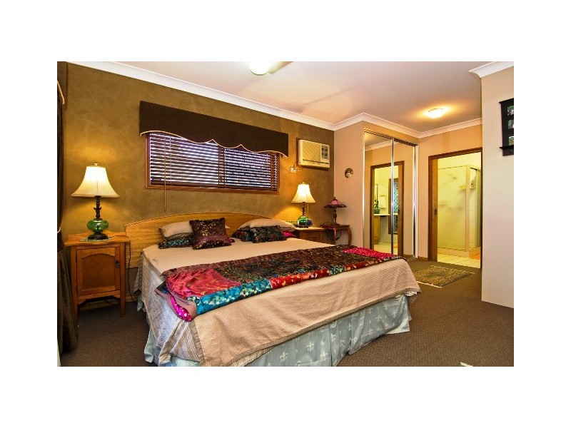 33 Dorunda, Mount Sheridan QLD 4868