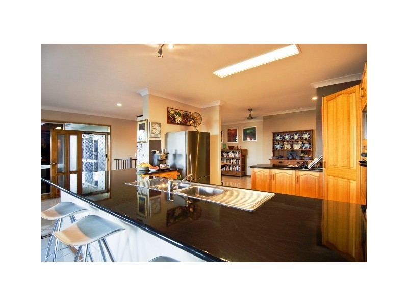 33 Dorunda, Mount Sheridan QLD 4868