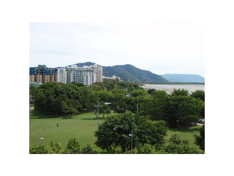 1 Marlin Parade, Cairns City QLD 4870