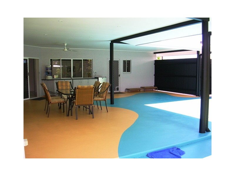 15 Lomond Street, Smithfield QLD 4878