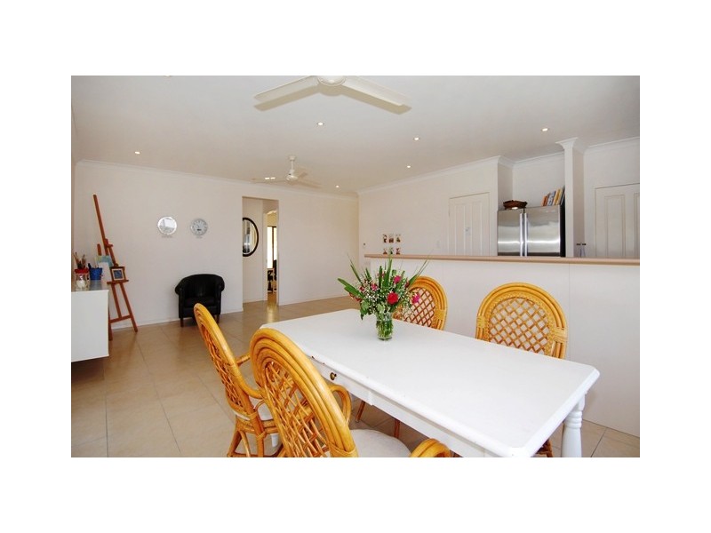 11 Mayflower Street, Mount Sheridan QLD 4868