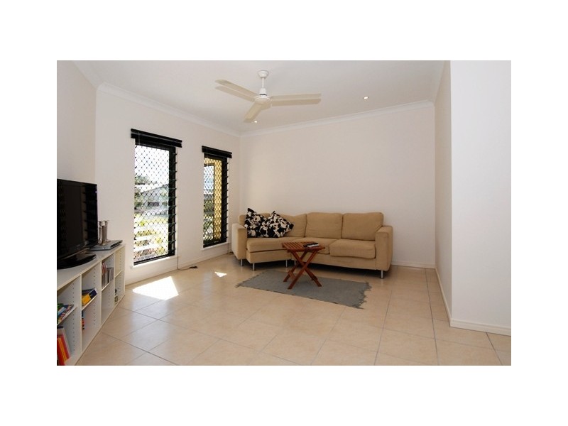 11 Mayflower Street, Mount Sheridan QLD 4868