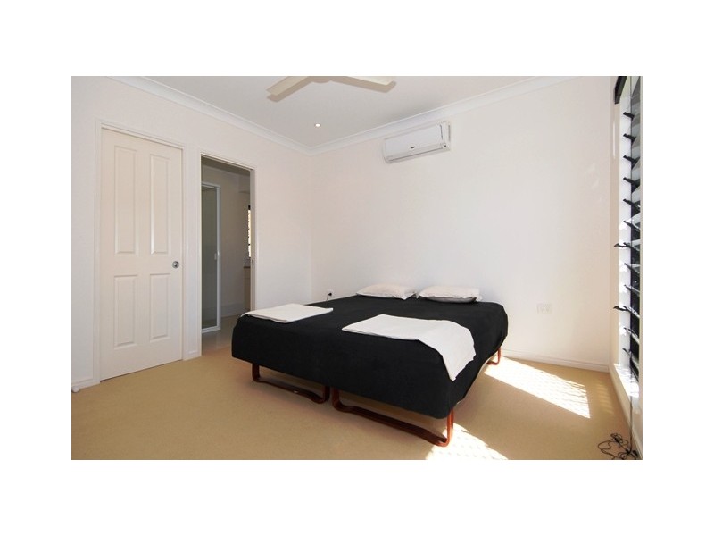 11 Mayflower Street, Mount Sheridan QLD 4868