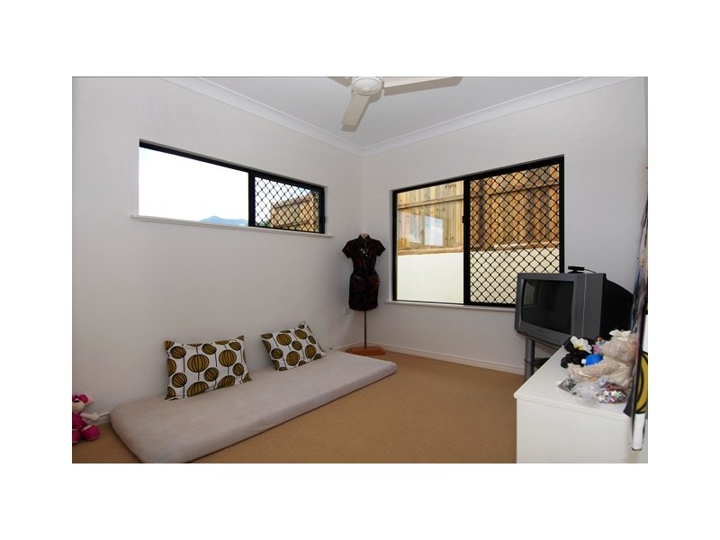 11 Mayflower Street, Mount Sheridan QLD 4868