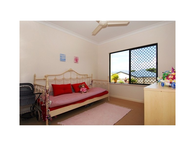 11 Mayflower Street, Mount Sheridan QLD 4868