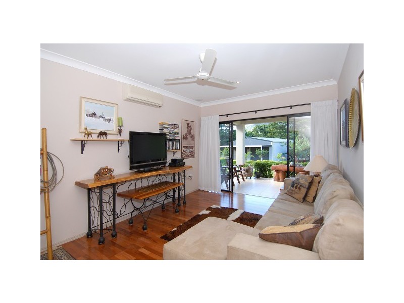 13 Quoll Close, Redlynch QLD 4870