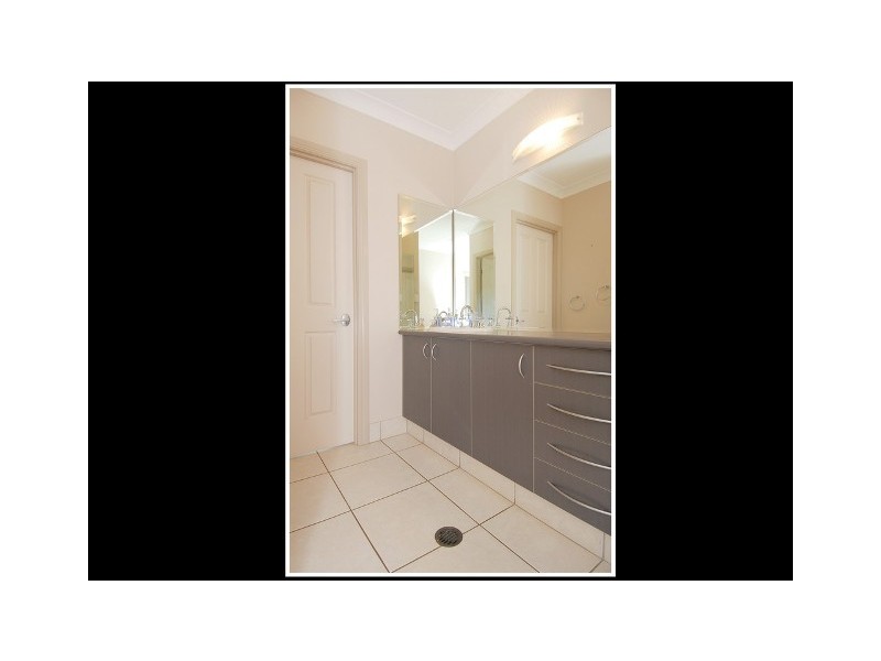13 Quoll Close, Redlynch QLD 4870