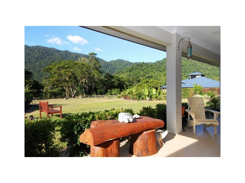 13 Quoll Close, Redlynch QLD 4870