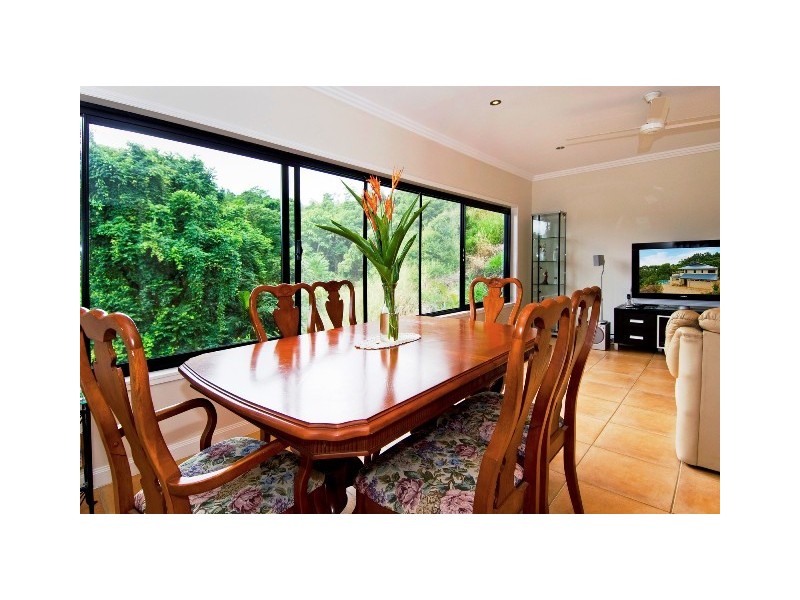 38-40 Osprey Close, Bayview Heights QLD 4868