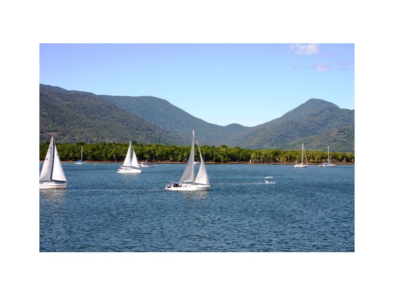 1 Marlin Parade, Cairns City QLD 4870