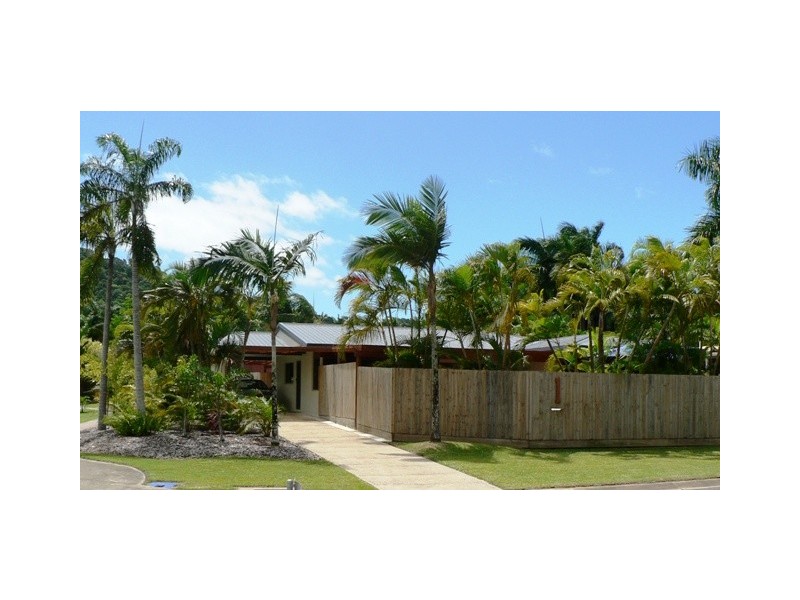 1 Hobson Drive, Brinsmead QLD 4870