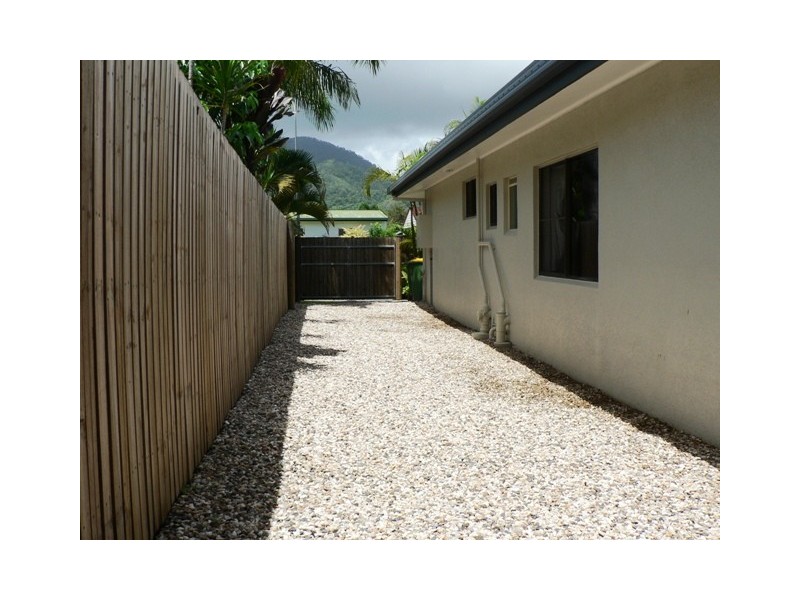 1 Hobson Drive, Brinsmead QLD 4870