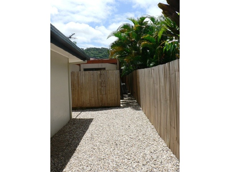 1 Hobson Drive, Brinsmead QLD 4870