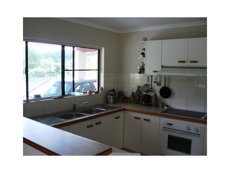 1 Hobson Drive, Brinsmead QLD 4870