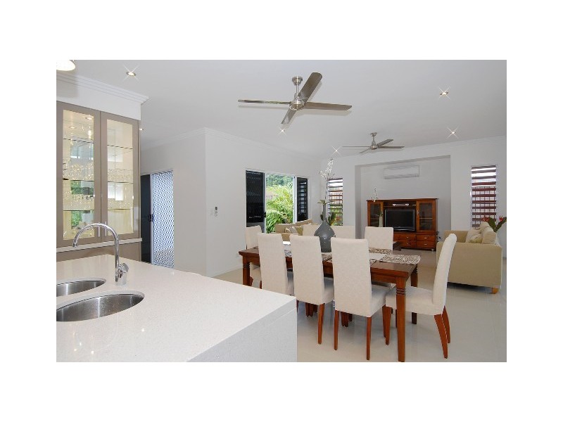 49 Red Peak Boulevard, Caravonica QLD 4878