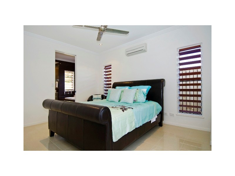 49 Red Peak Boulevard, Caravonica QLD 4878