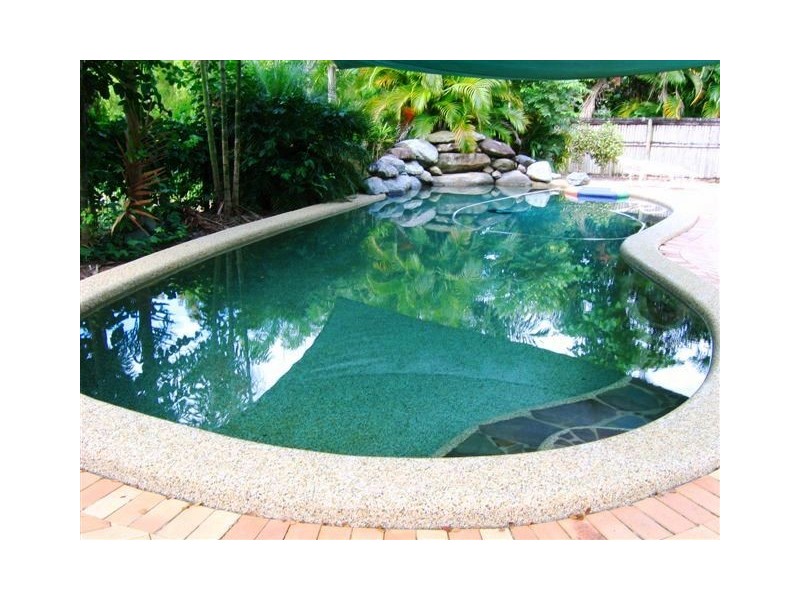 82 Currunda Close, Redlynch QLD 4870