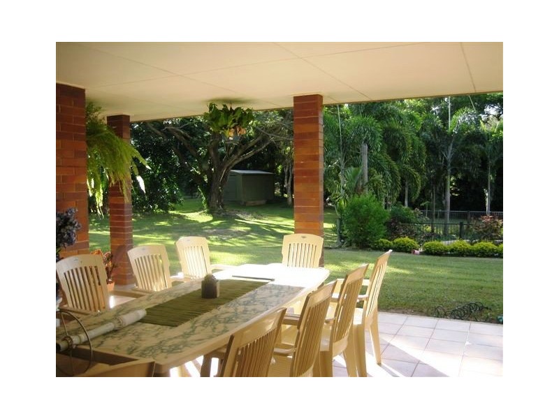 82 Currunda Close, Redlynch QLD 4870