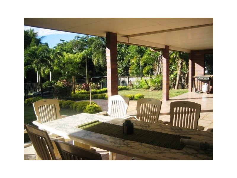 82 Currunda Close, Redlynch QLD 4870