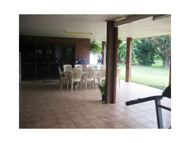 82 Currunda Close, Redlynch QLD 4870