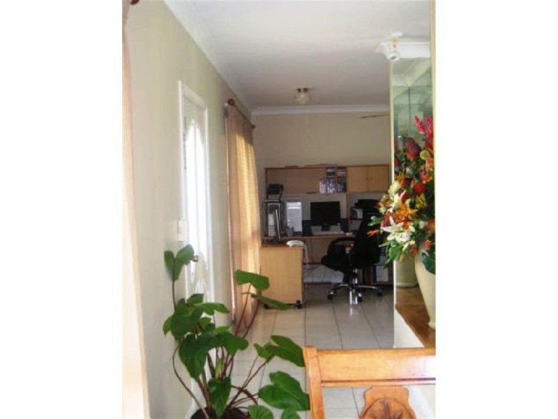 82 Currunda Close, Redlynch QLD 4870