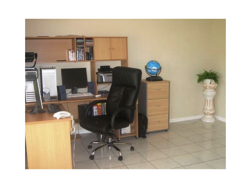 82 Currunda Close, Redlynch QLD 4870