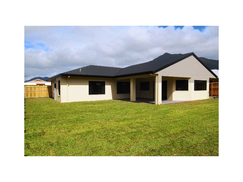 9 Calvert Close, Bentley Park QLD 4869