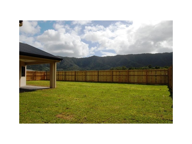 9 Calvert Close, Bentley Park QLD 4869