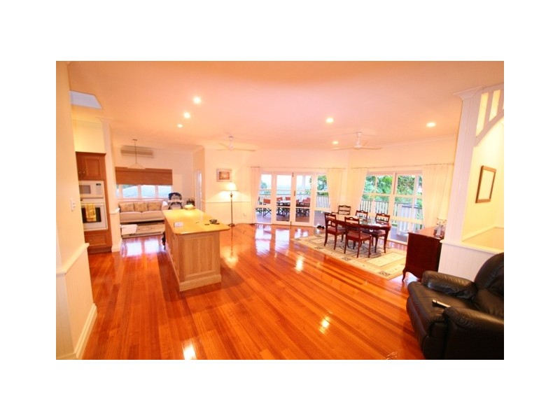 24 Oceanview Place, Mooroobool QLD 4870