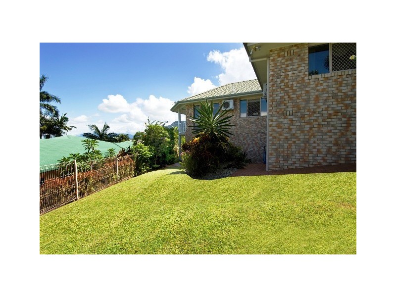40 Summer Hill Drive, Cairns QLD 4870