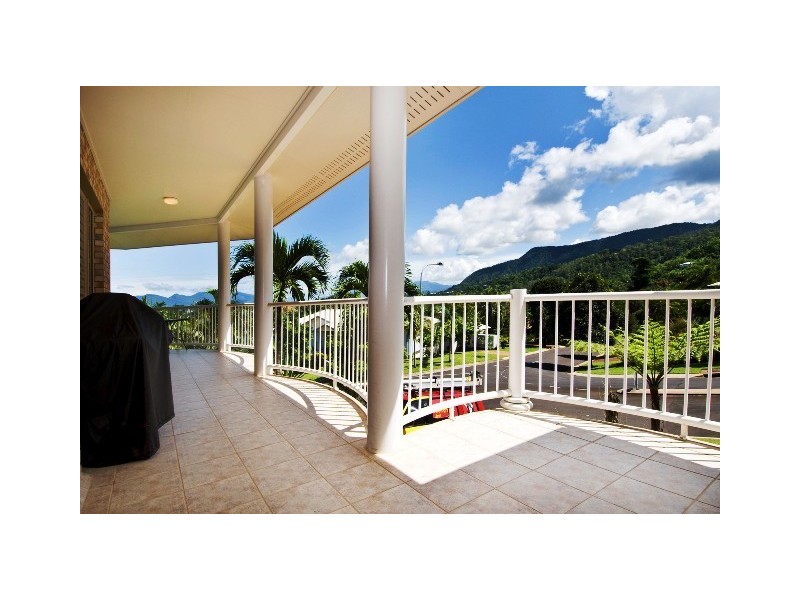 40 Summer Hill Drive, Cairns QLD 4870