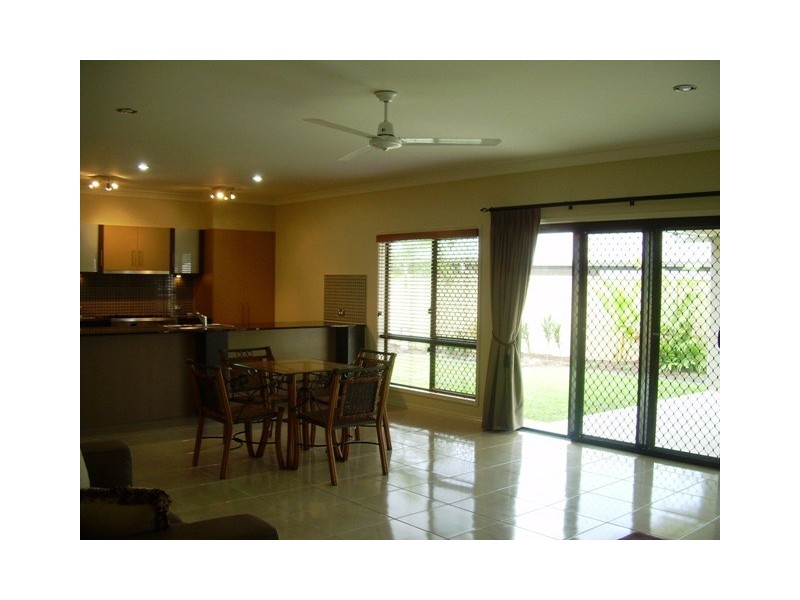 11 Propeller Court, Trinity Beach QLD 4879