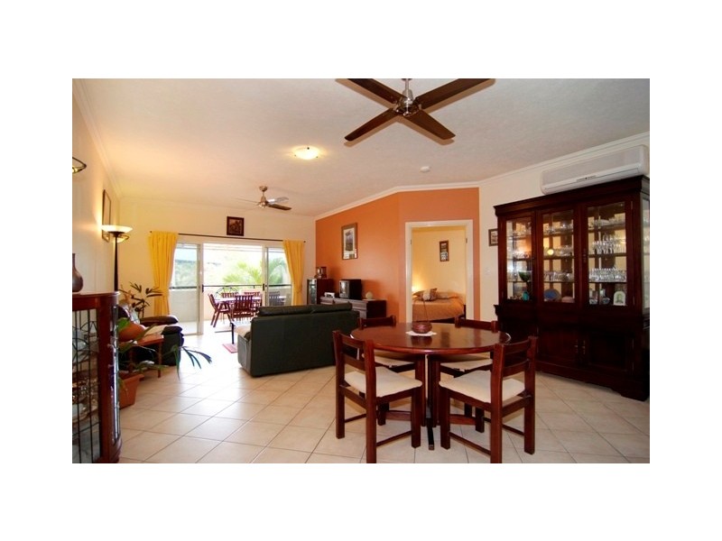 304 Lake Street, Cairns North QLD 4870