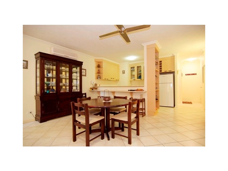 304 Lake Street, Cairns North QLD 4870