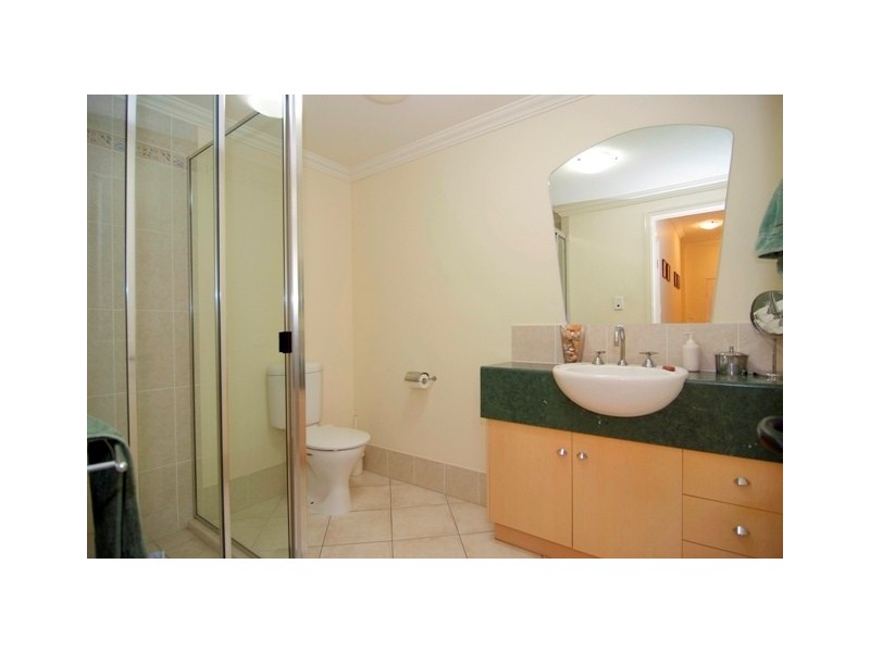 304 Lake Street, Cairns North QLD 4870